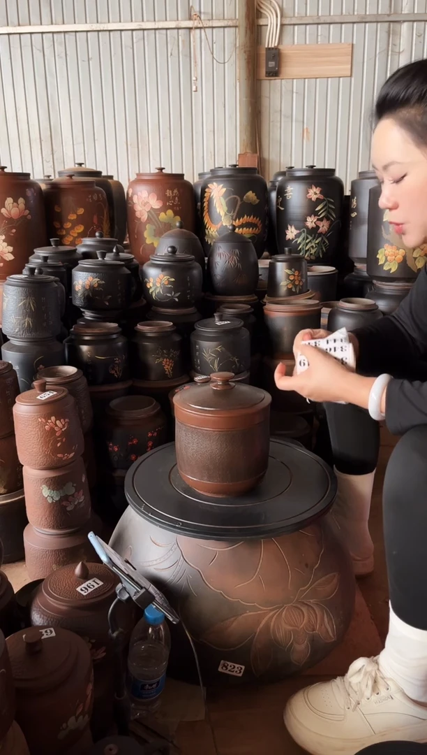 【闪购商品】壶瑕疵茶叶罐变形小五饼皮革 345