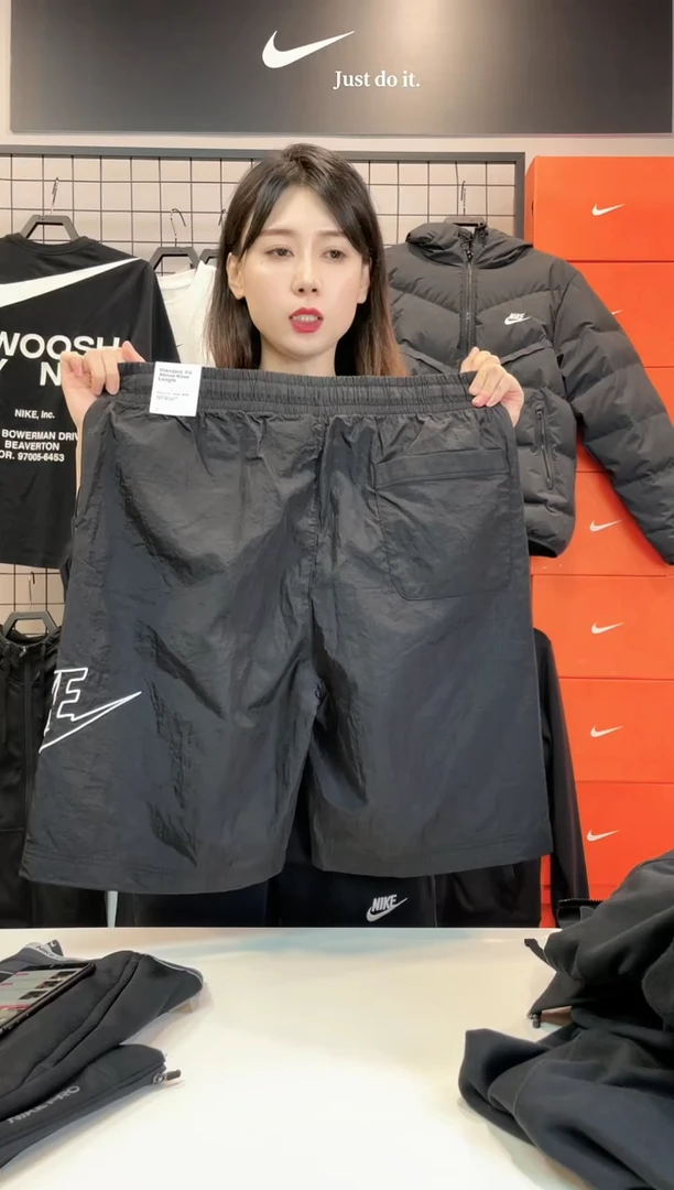 3811 黑色速干短裤XL码 160斤-180斤