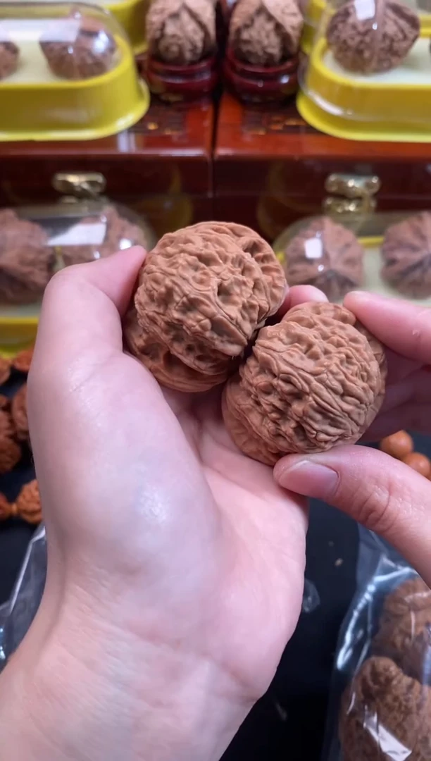 把件文玩核桃白狮子45尺Z045