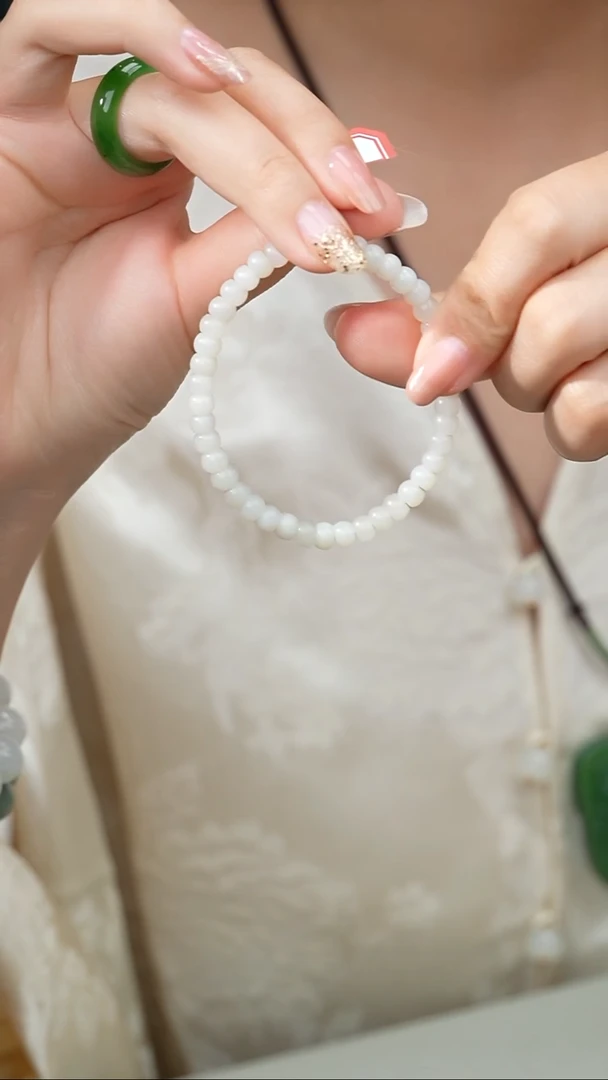 颈饰未镶嵌和田玉014-米达白玉鼓珠手串-4mm-1118