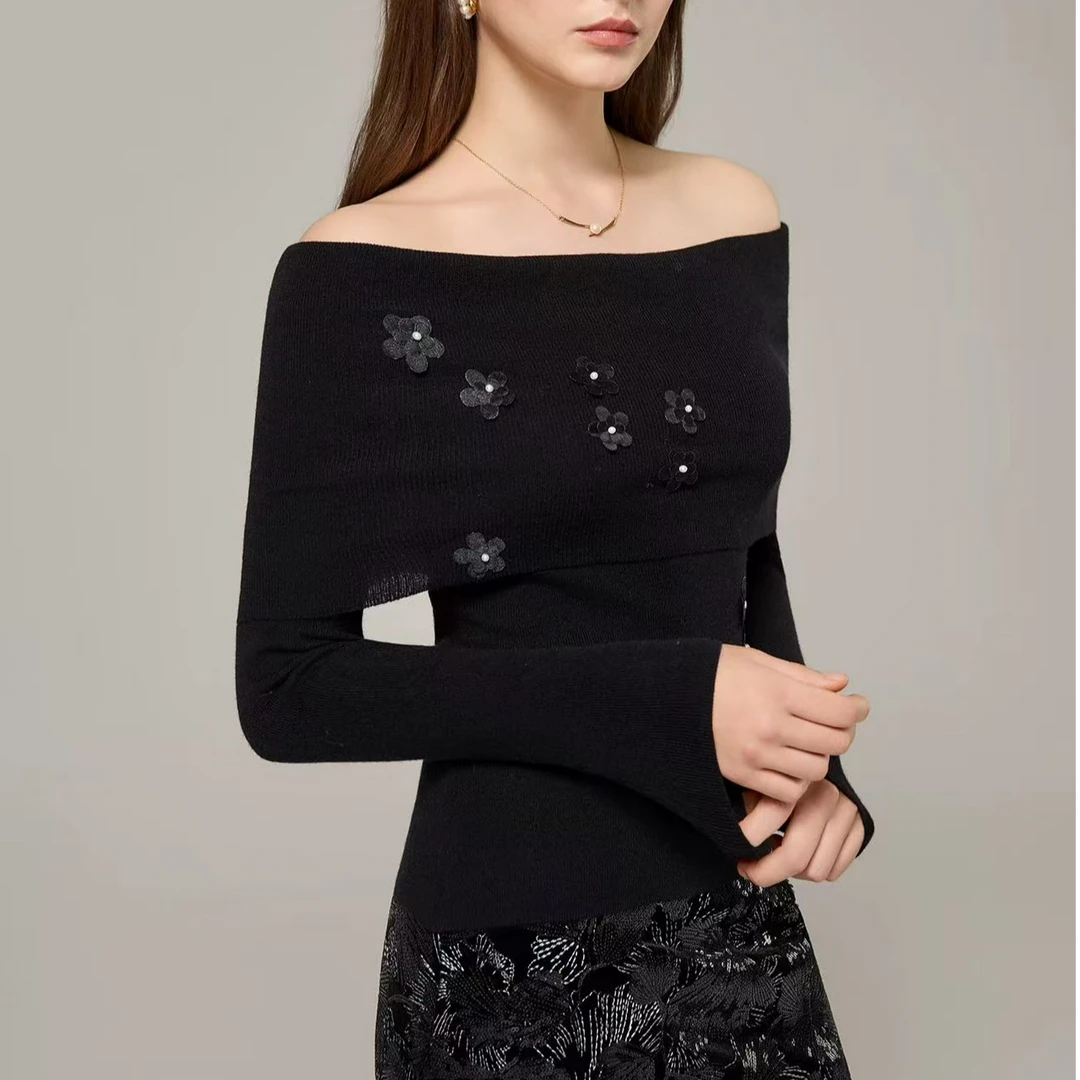 一字领花朵露肩修身型厚款时尚修身秋冬显瘦毛衣女保暖发热纯欲风