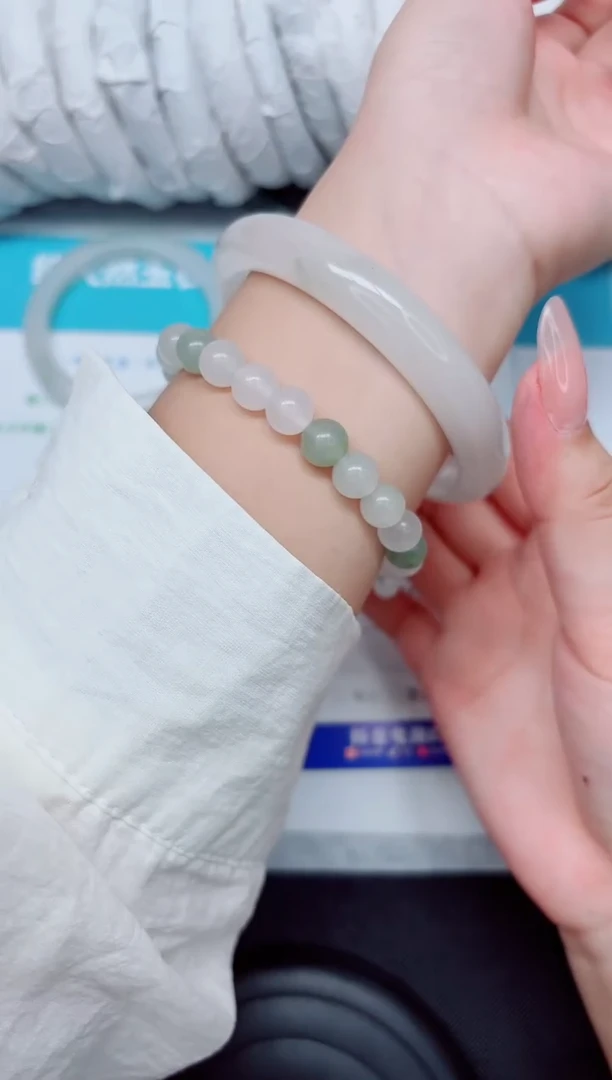 石英质玉手镯未镶嵌199-65