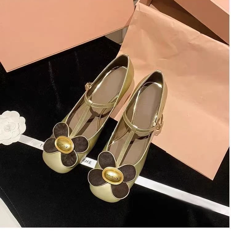 2025新款平底方圆头马毛单鞋金银色系TI字带女鞋F072