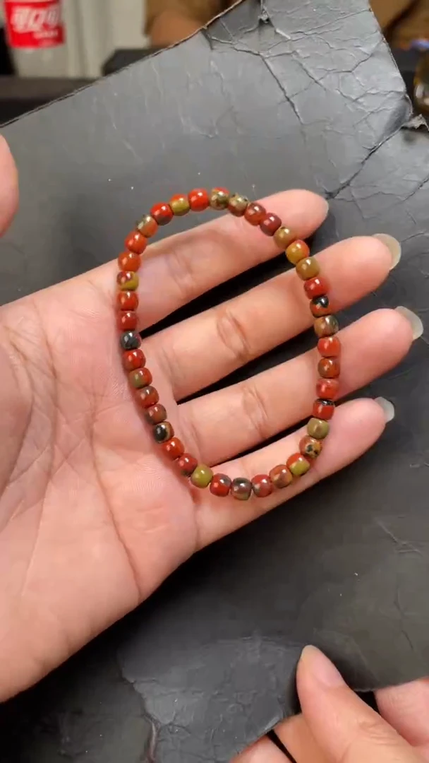 未镶嵌76南红玛瑙手串