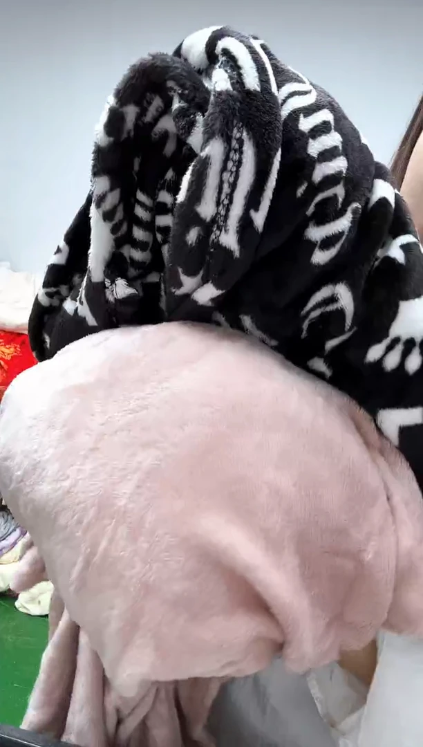 法兰绒毯子   2