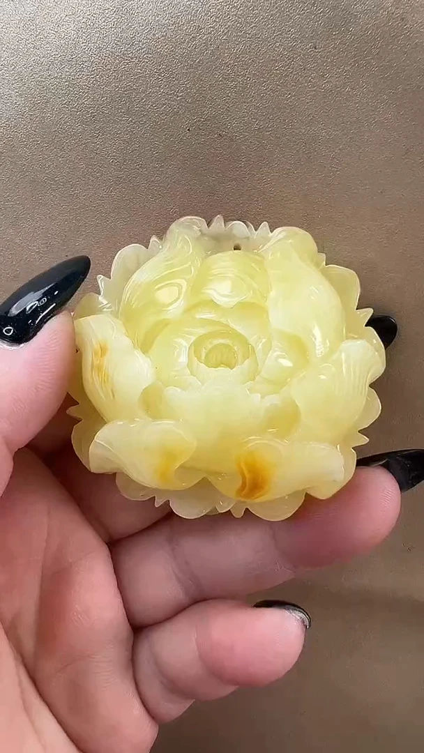 琥珀颈饰未镶嵌吊坠