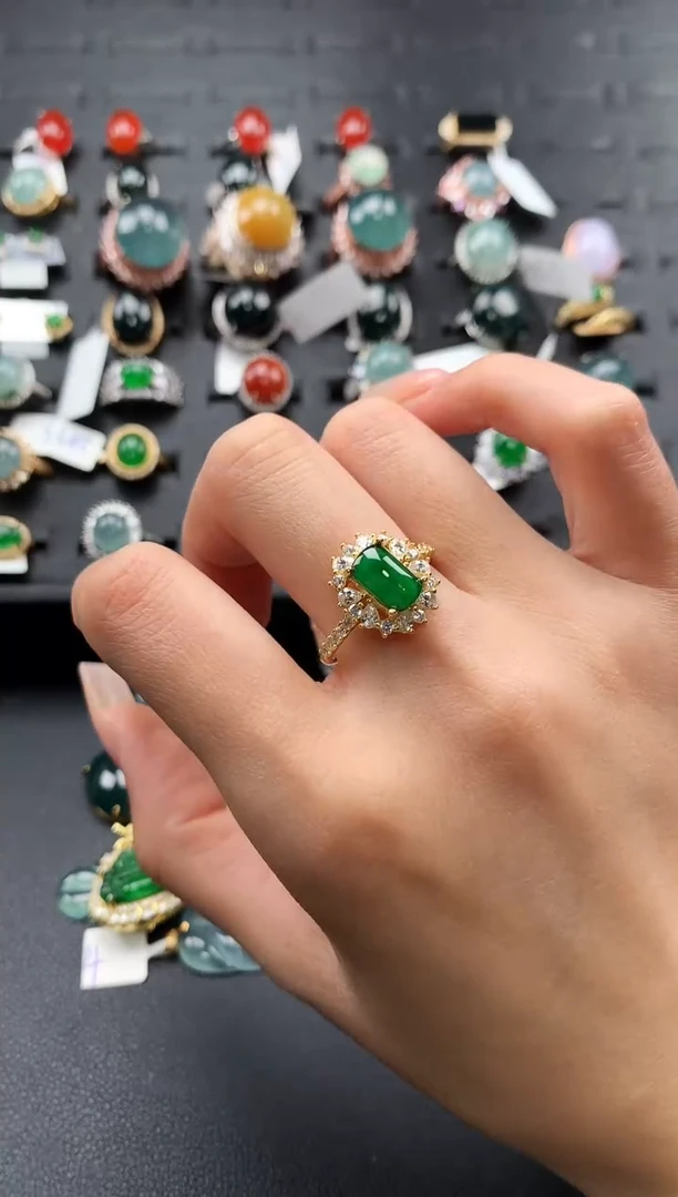 【闪购商品】翡翠戒指未镶嵌7654875685685