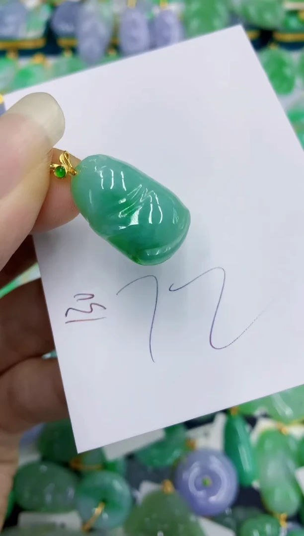 翡翠未镶嵌颈饰11111111111