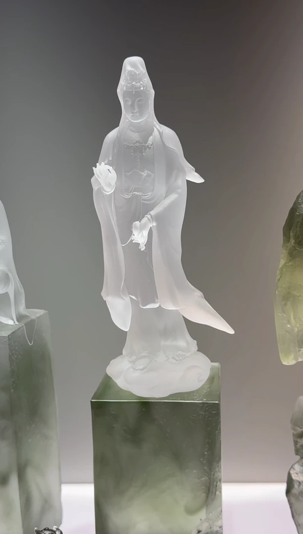 手工艺品琉璃一叶观音站款含底座