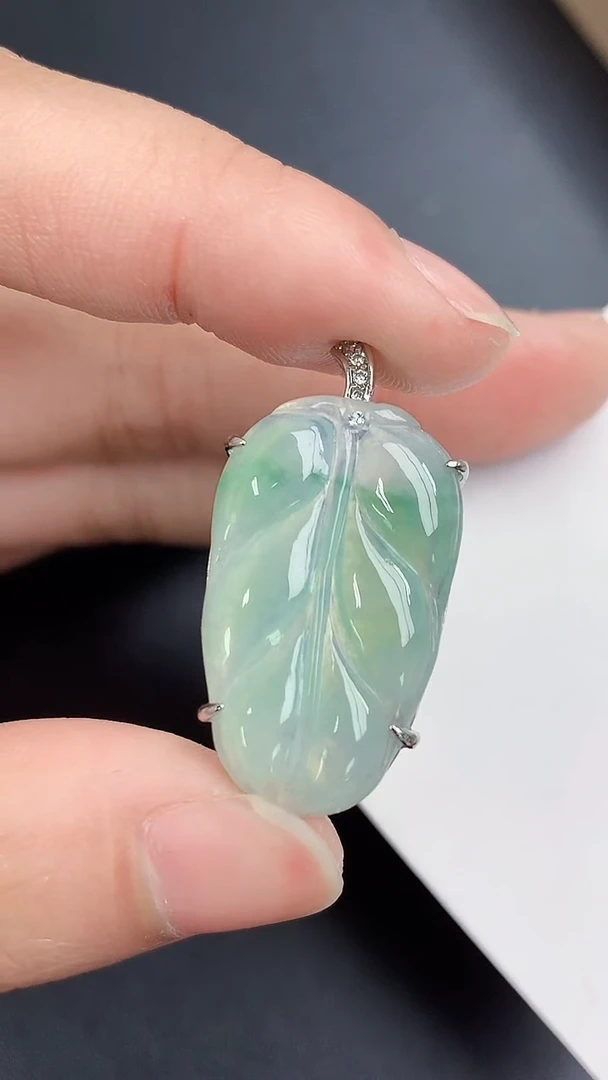 颈饰银S925镶嵌翡翠 天然缅甸A货百元以上9元证书费自理