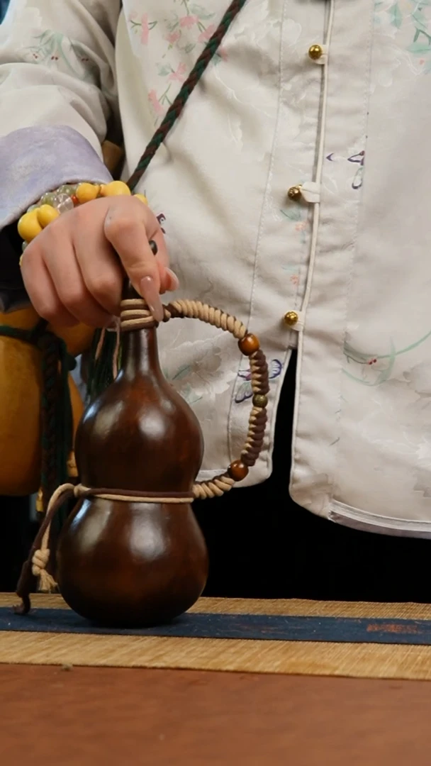 078号 天然热水酒葫芦 一物一拍（有瑕介意勿拍）