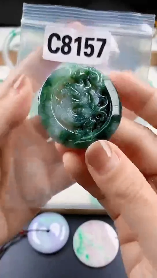 颈饰未镶嵌翡翠天然翡翠吊坠·挂件
