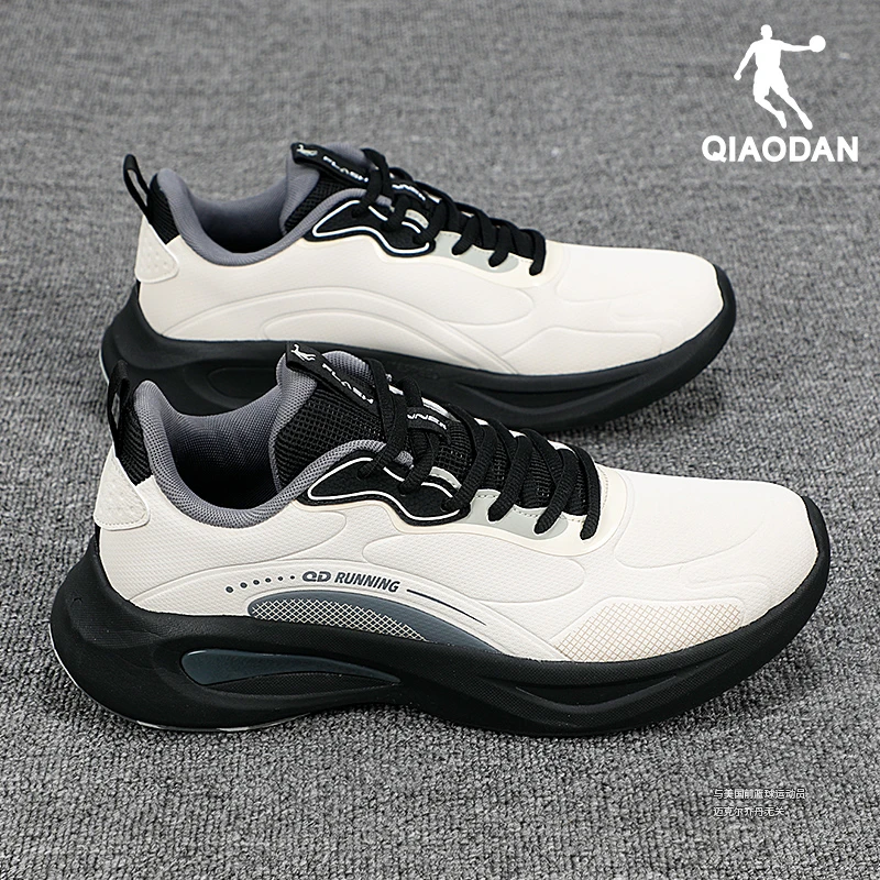 乔丹男鞋秋冬季跑步鞋子2025新款皮面防水运动鞋男款减震轻便跑鞋