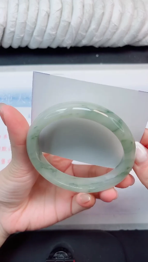 【闪购商品】石英质玉手镯未镶嵌59#64.5