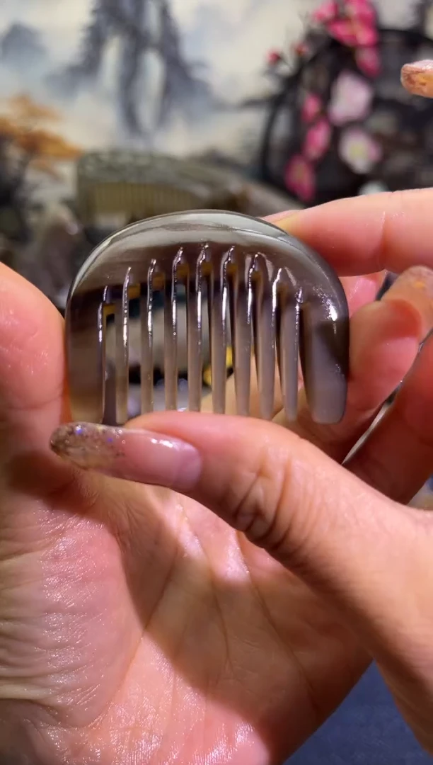 云南老白水白水黑金刚包包梳