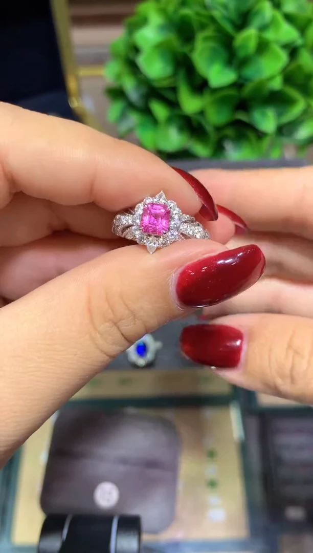 戒指彩色蓝宝石18K金镶嵌1.16ct