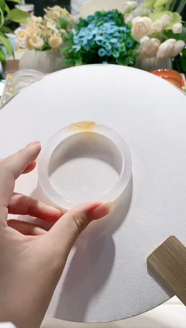 手镯玛瑙/玉髓未镶嵌180-61