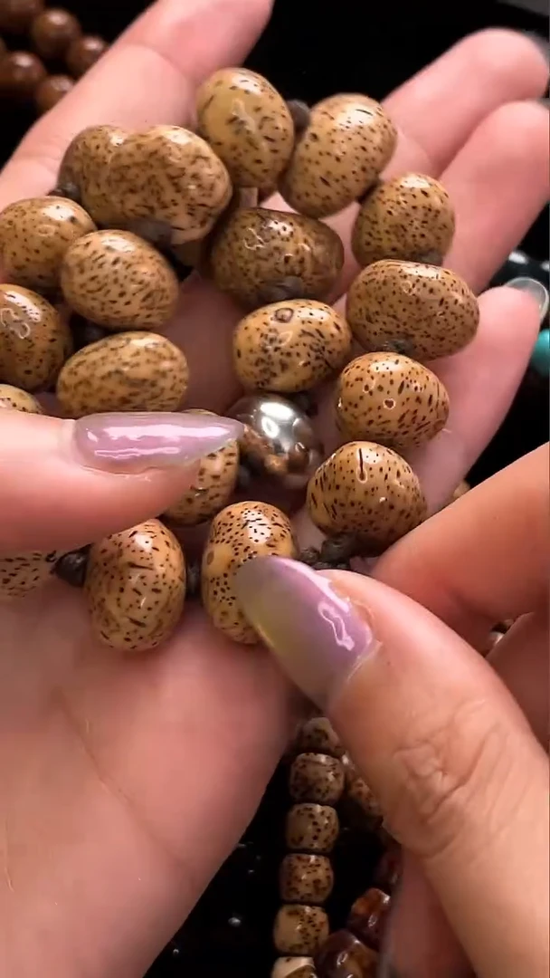 手串星月菩提精工级粉皮星月原形搭配手持