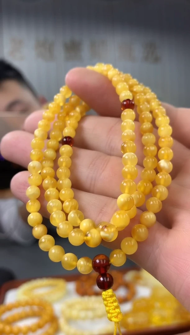 【闪购商品】蜜蜡裸石未镶嵌链子