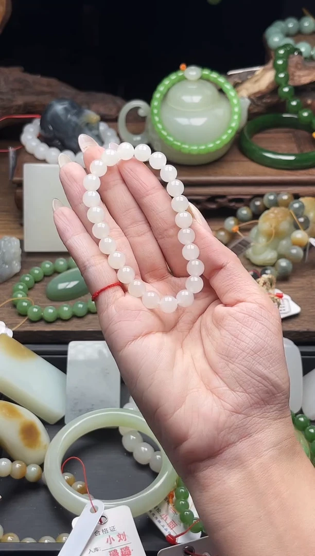 未镶嵌手串和田玉卡8新疆于田 圆珠