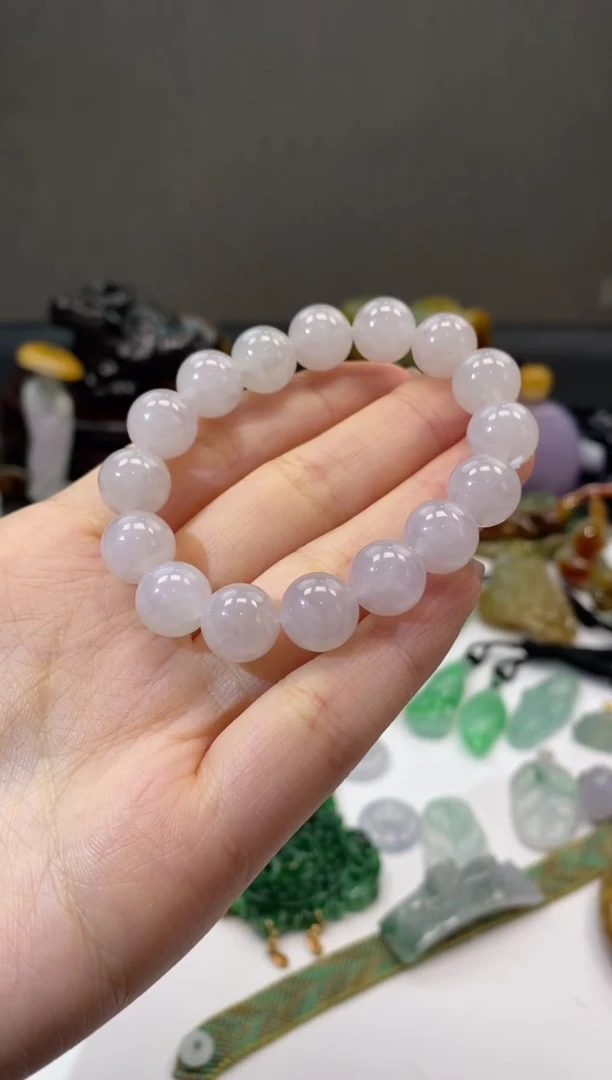 未镶嵌翡翠手串翡翠手串