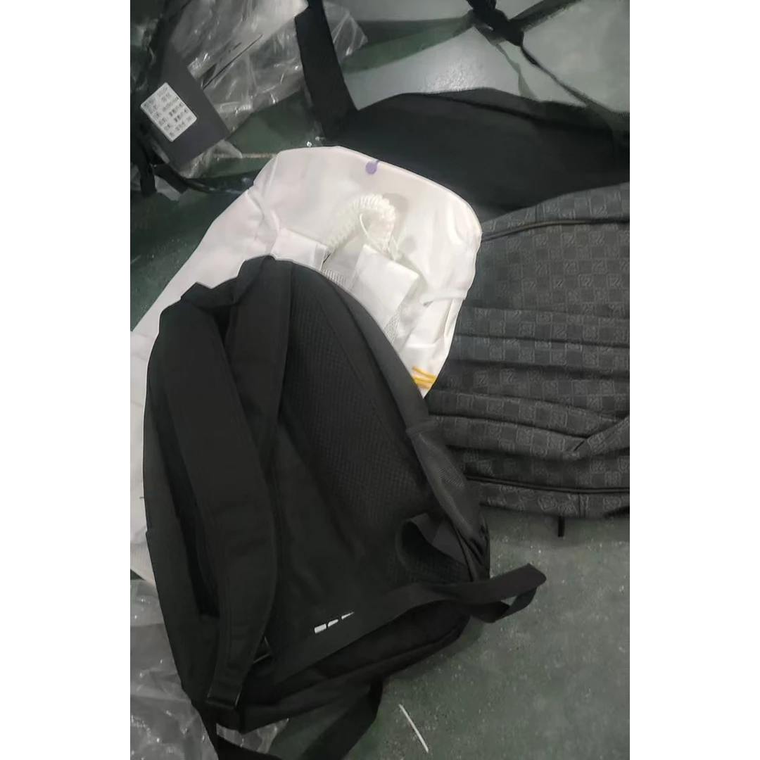 黑色系高品质双肩小箱包书包发1个大容量