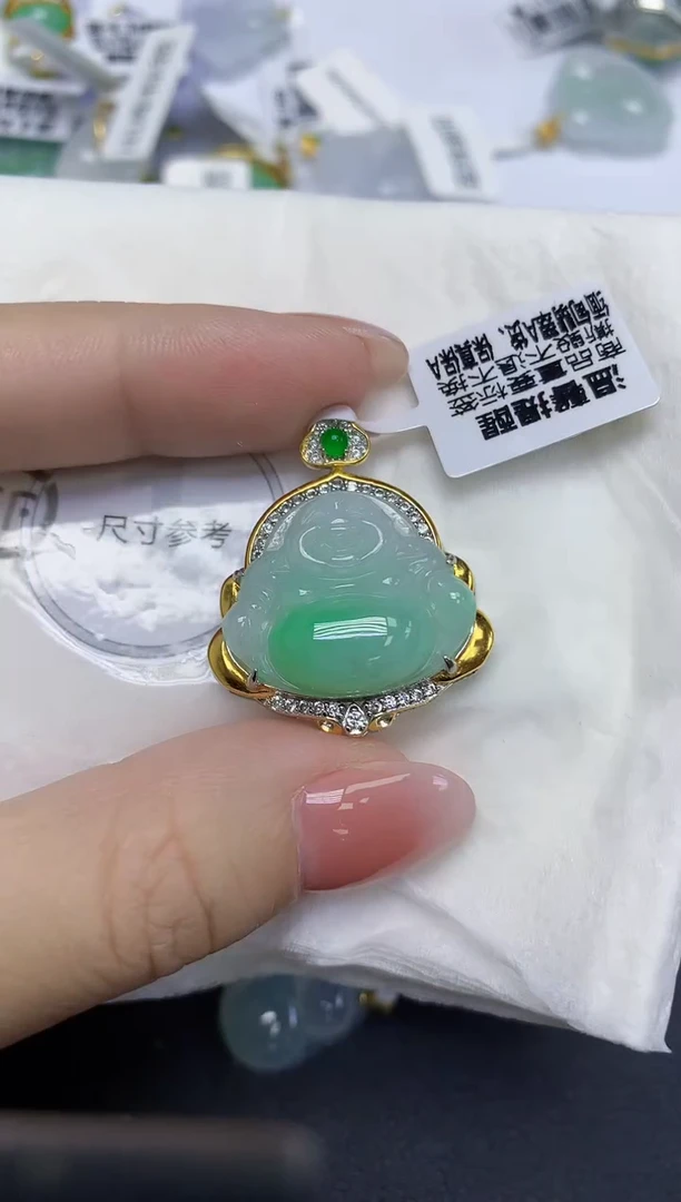 颈饰未镶嵌翡翠天然缅甸翡翠A货多样性发一件