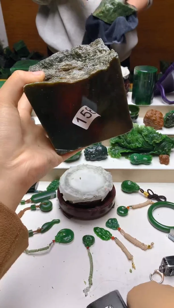 未镶嵌和田玉珠宝半成品1