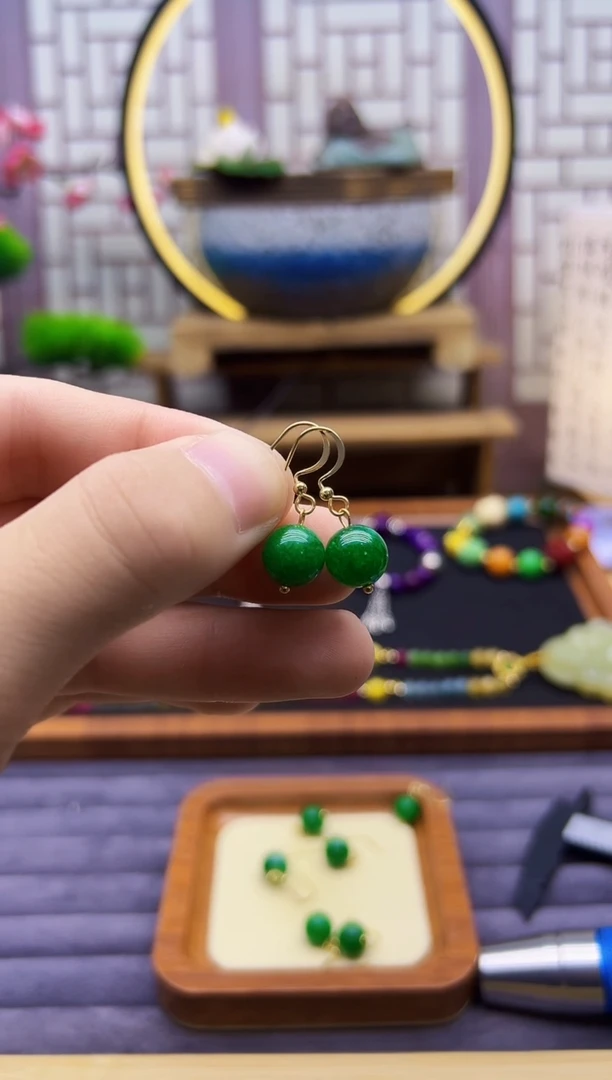 翡翠14K金镶嵌耳饰E02