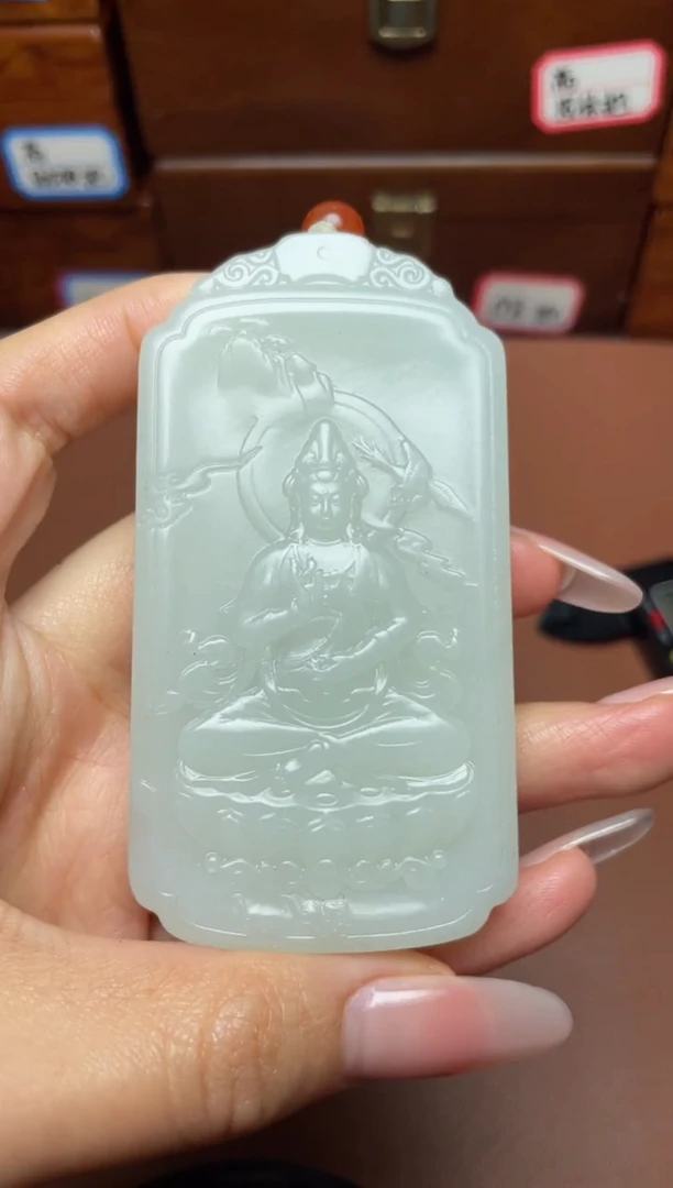 未镶嵌和田玉挂件人**乐和田玉