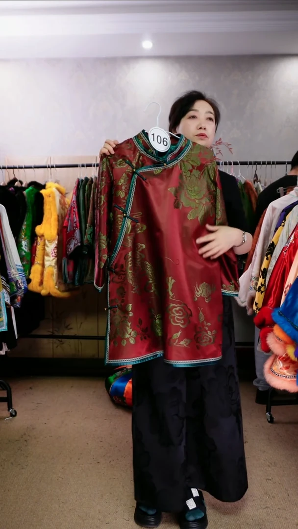 李*英106老软缎太太服