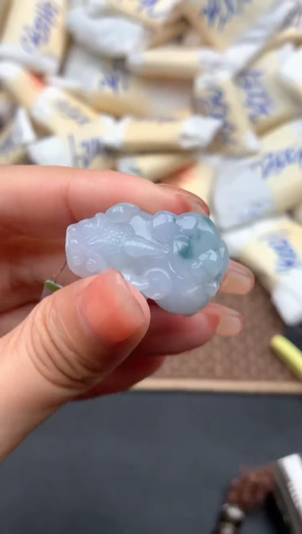 未镶嵌挂件翡翠一