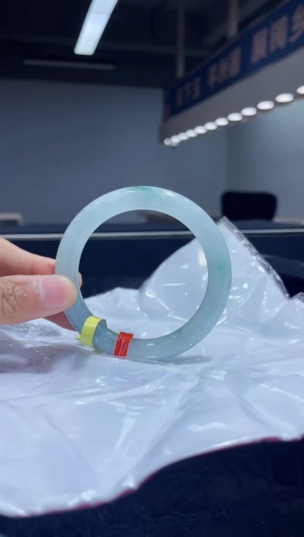 未镶嵌手镯翡翠9