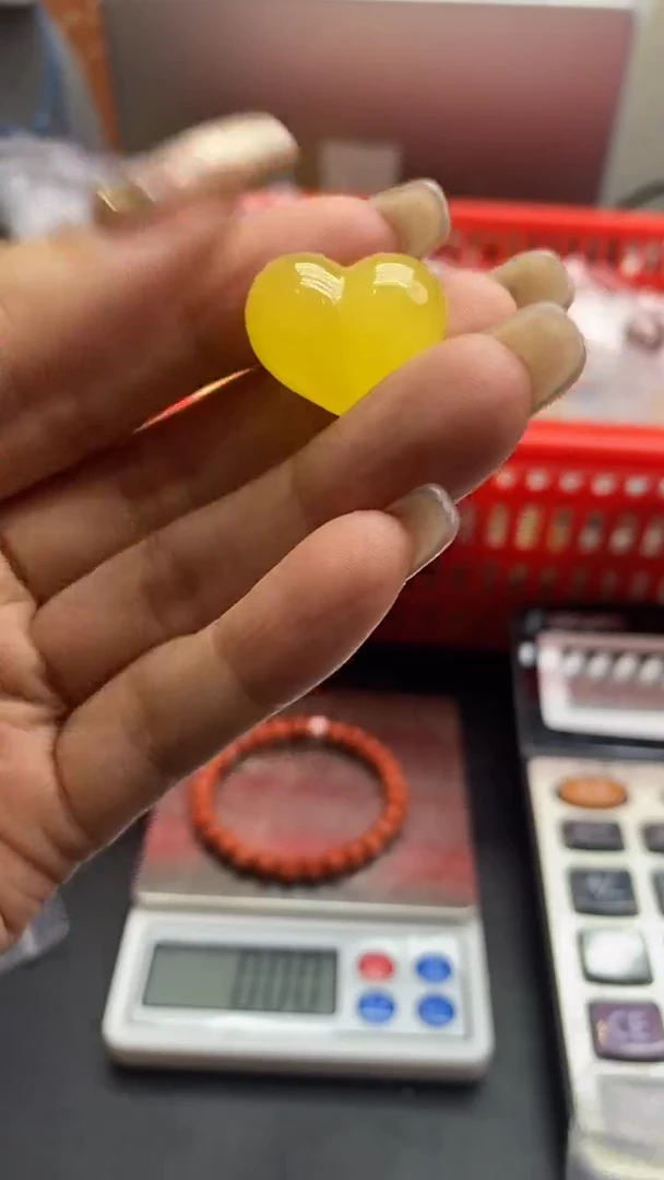 琥珀未镶嵌珠宝奇石1249