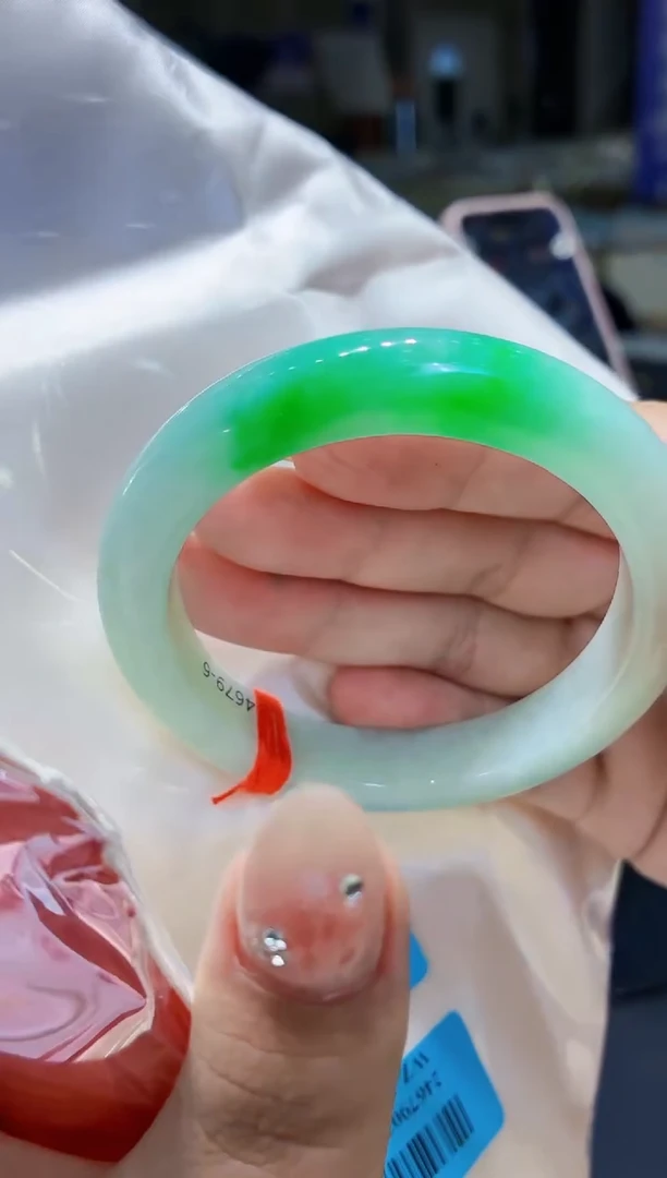 未镶嵌手镯翡翠翡翠手镯55