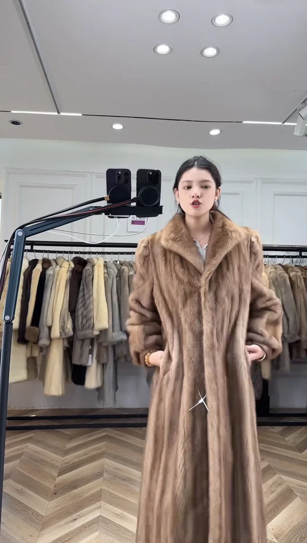 媛媛进口皮草直播间W637