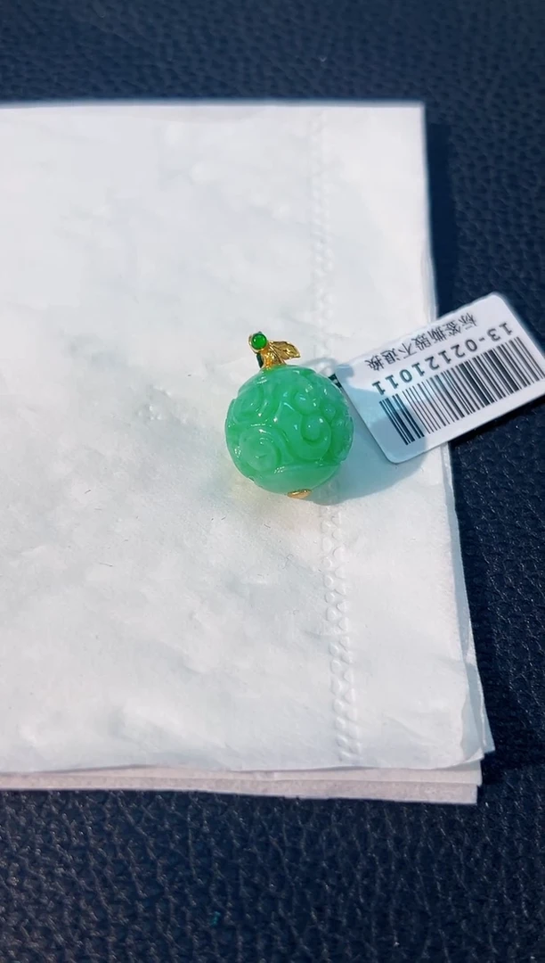 颈饰18K金镶嵌翡翠 缅料A货/支持复检/一件