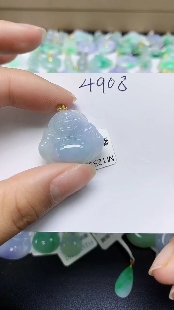翡翠18K金镶嵌颈饰 天然缅甸翡翠A货
