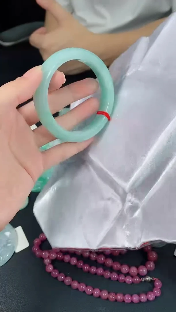 未镶嵌手镯翡翠A8010