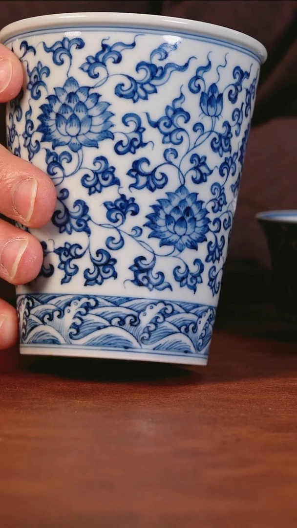 航**⁶景德镇纯手工手绘缠枝莲可乐杯