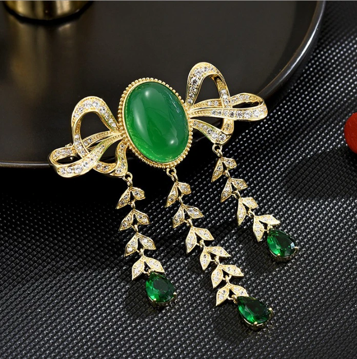 1629绿色蝴蝶结流苏轻奢胸针