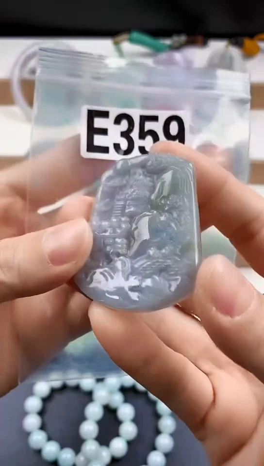 颈饰未镶嵌翡翠天然翡翠吊坠挂件
