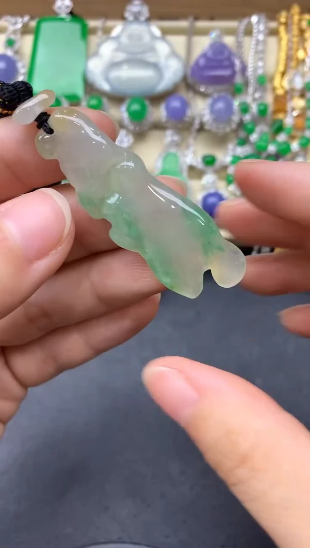 翡翠未镶嵌颈饰200-中国好珍宝