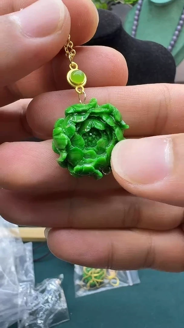 玛瑙/玉髓颈饰14K金镶嵌QW17