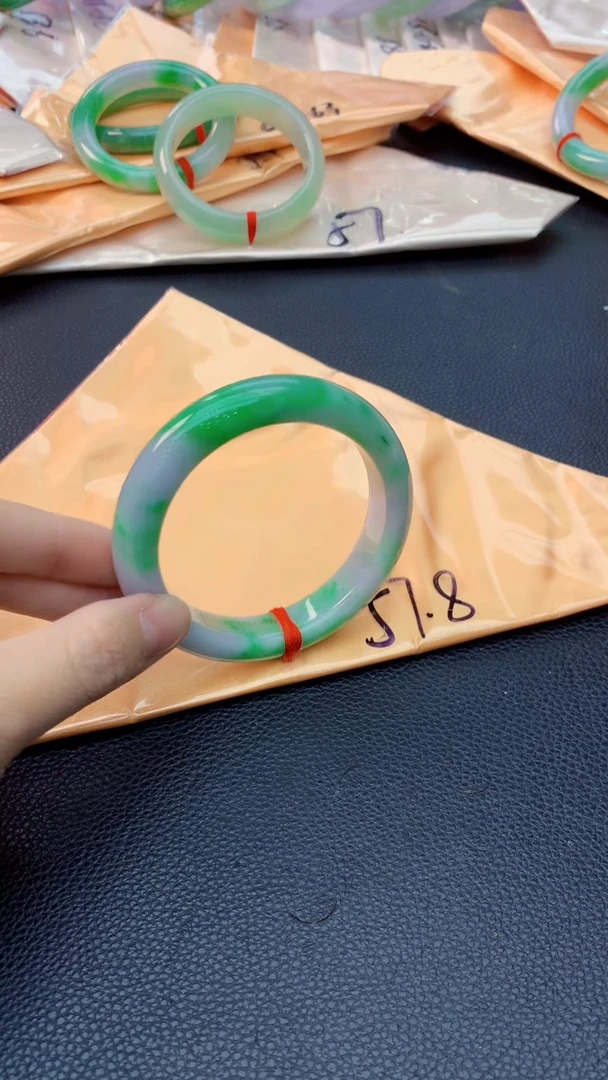 未镶嵌手镯翡翠0886158322