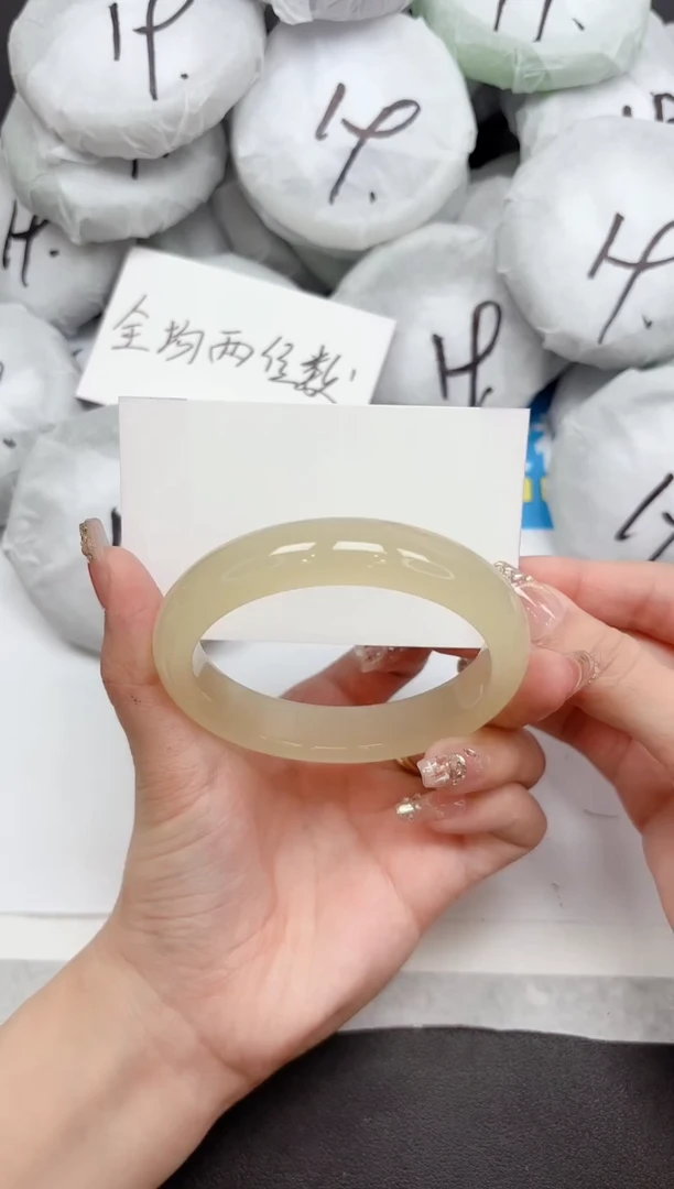 未镶嵌手镯石英质玉21-60.8