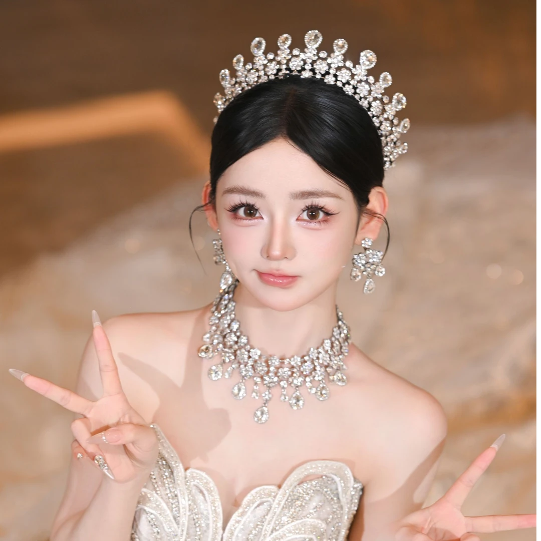 2025新款奢华水钻皇冠新娘头饰高级感皇冠结婚婚纱王冠婚礼饰品