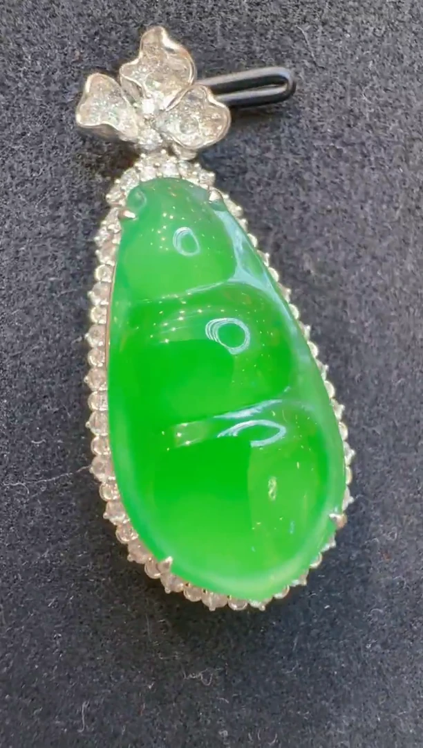 吊坠(不含链)18K金镶嵌翡翠多样性团购发一件