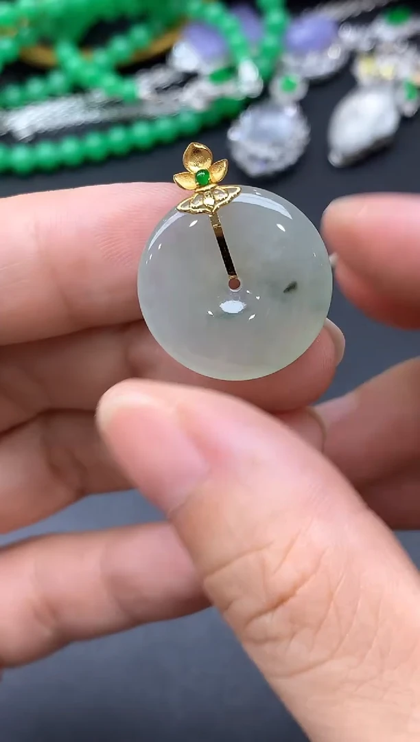 颈饰18K金镶嵌翡翠106-中国好珍宝