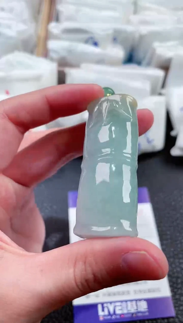 【闪购商品】翡翠颈饰未镶嵌00006170